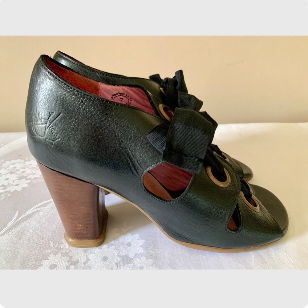 Vintage John Fluevog Sopranos Birgit Lace Up Pumps - Picture 3 of 10